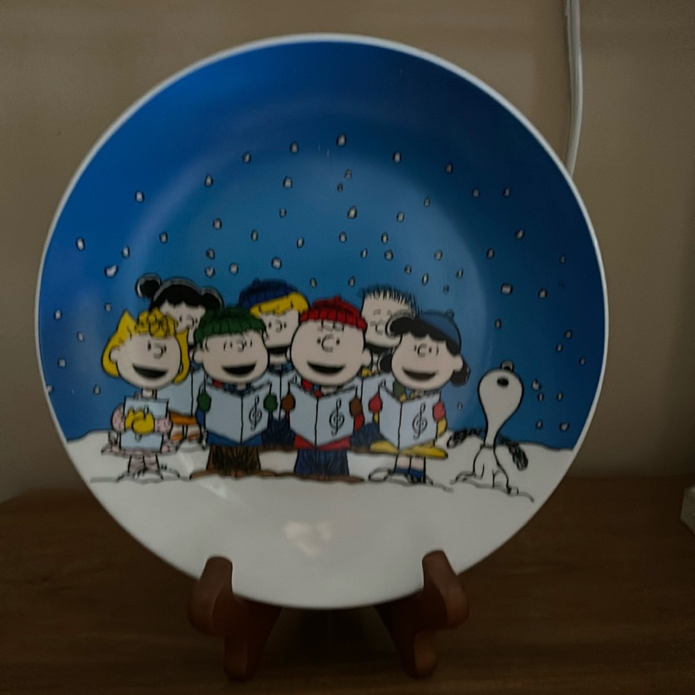 Peanuts Christmas plate